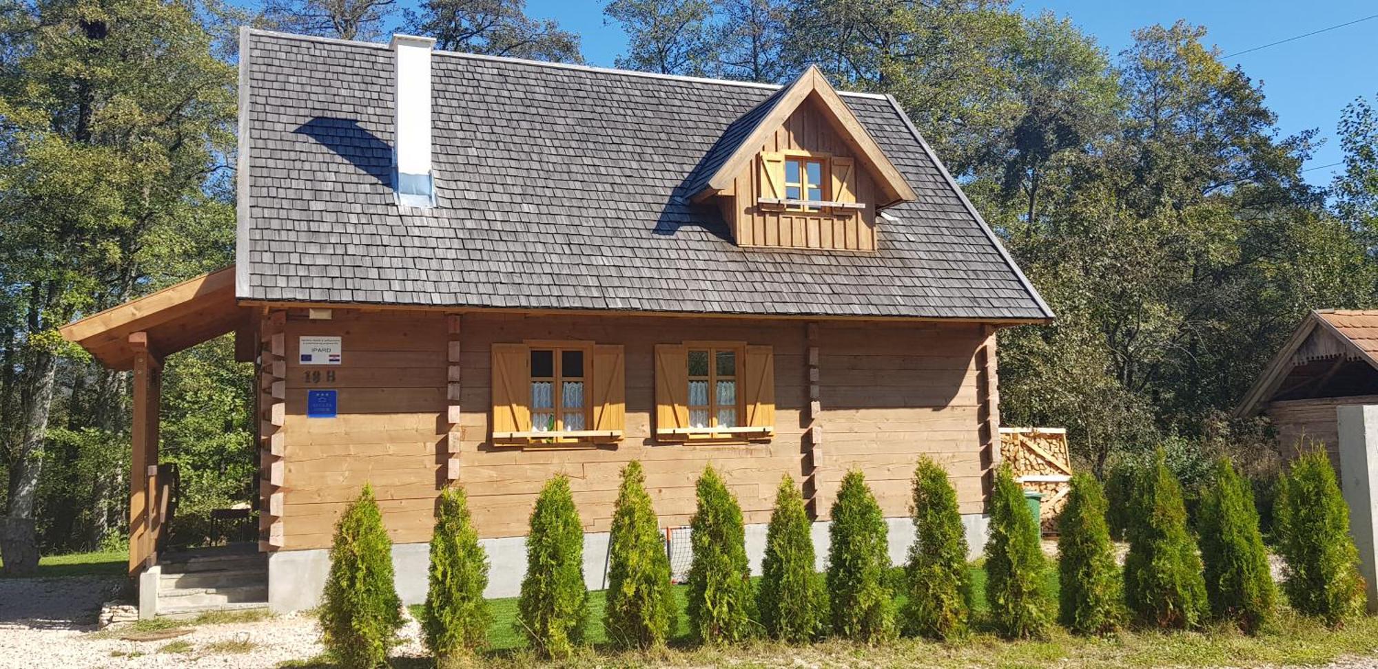 Vodenica Vrelo Chalets Vrelo Korenicko Номер фото