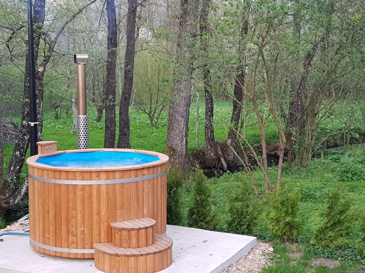 Vodenica Vrelo Chalets Vrelo Korenicko Екстер'єр фото