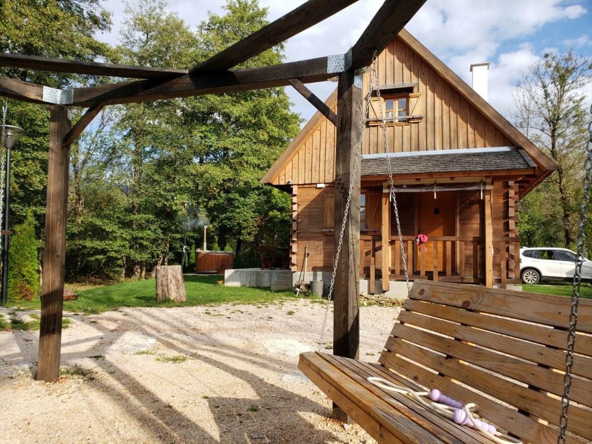 Vodenica Vrelo Chalets Vrelo Korenicko Екстер'єр фото